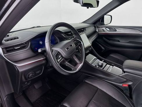 Used 2021 Jeep Grand Cherokee L Overland w/ Luxury Tech Group IV image 4