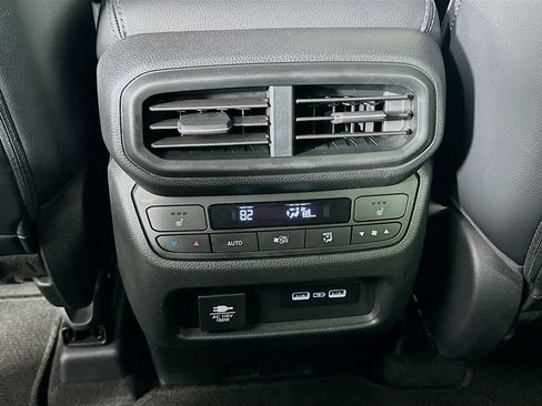 Certified 2023 Honda Pilot Elite image 26