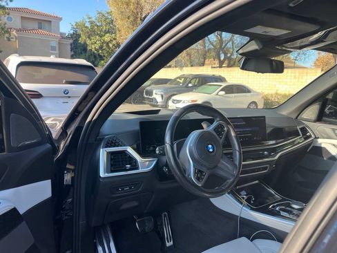 Used 2024 BMW X5 sDrive40i w/ M Sport Package RWD image 14