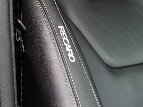 Used 2018 Ford Focus ST w/ Equipment Group 402A image 11