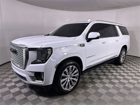 Used 2023 GMC Yukon XL Denali w/ LPO, Floor Liner Package image 1