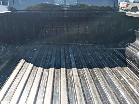Used 2025 RAM 1500 Laramie AWD/4WD image 29