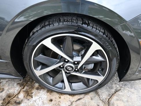 Used 2023 Hyundai Sonata SEL Plus image 11