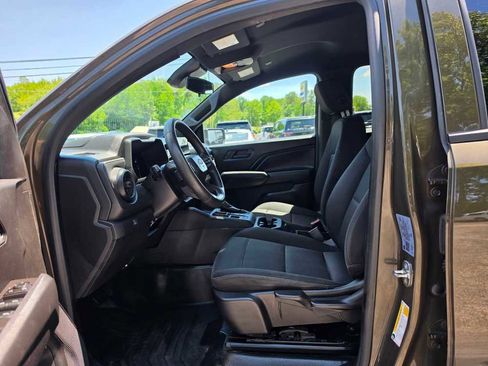 Used 2023 Chevrolet Colorado W/T RWD image 17