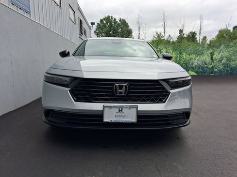 Used 2025 Honda Accord Sport image 6