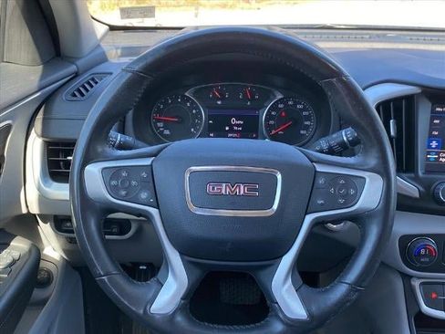 Used 2022 GMC Terrain SLT w/ Tech Package AWD/4WD image 5