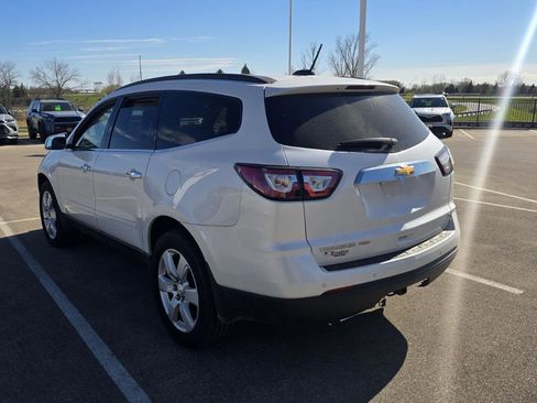 Used 2017 Chevrolet Traverse LT w/ Style and Technology Package AWD/4WD image 13