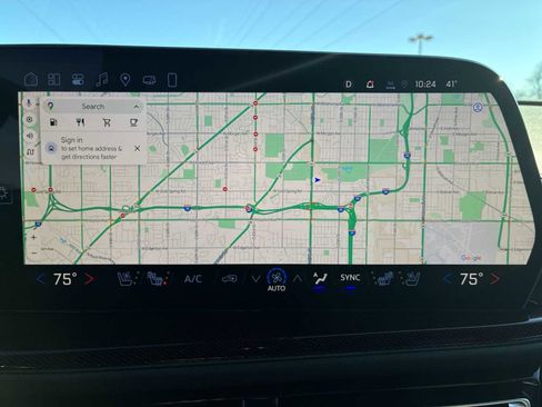 Certified 2025 Chevrolet Traverse RS image 14