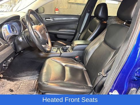 Used 2019 Chrysler 300 Touring L w/ Quick Order Package 22F image 10