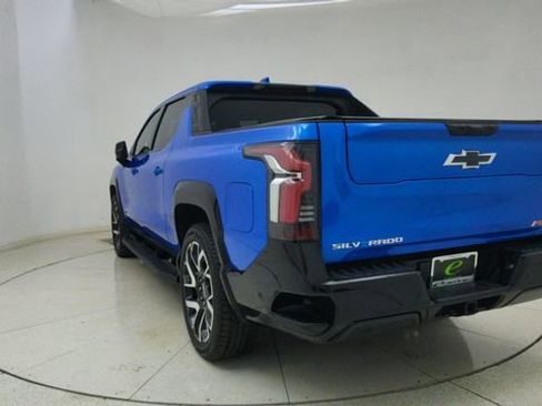 Used 2025 Chevrolet Silverado EV RST image 70