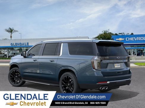 New 2026 Chevrolet Suburban Premier RWD image 3