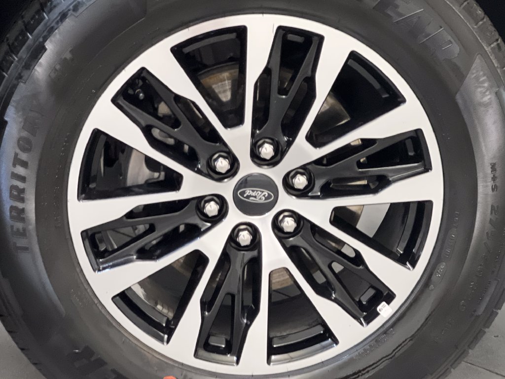 Used 2025 Ford Expedition Max Platinum AWD/4WD image 86