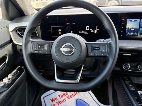 New 2025 Nissan Kicks SV image 19