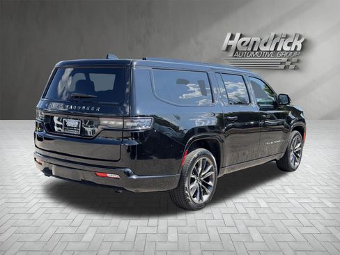 Used 2024 Jeep Grand Wagoneer L Series III w/ Rear Seat Video Group 1 AWD/4WD image 10