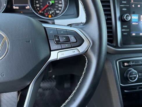 Used 2021 Volkswagen Atlas SE w/ Towing Package image 17