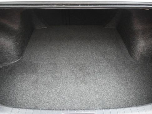 Used 2025 Nissan Altima 2.5 SV FWD image 23