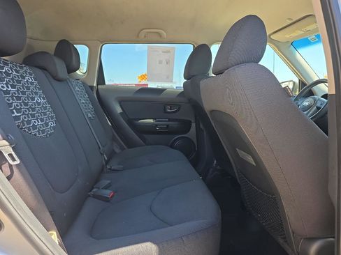 Used 2011 Kia Soul + w/ Audio Pkg FWD image 21