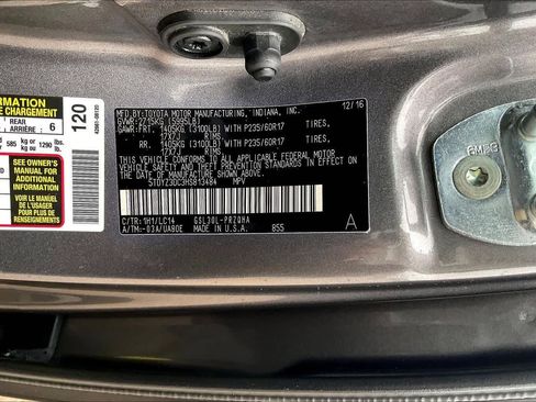 Used 2017 Toyota Sienna XLE w/ XLE Navigation Package image 35