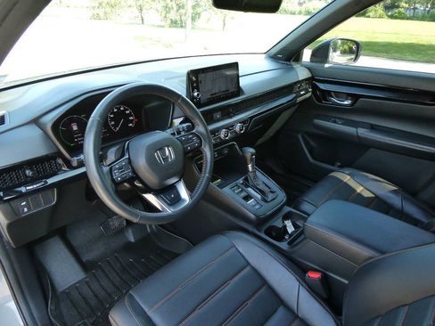 Used 2023 Honda CR-V Sport Touring image 10