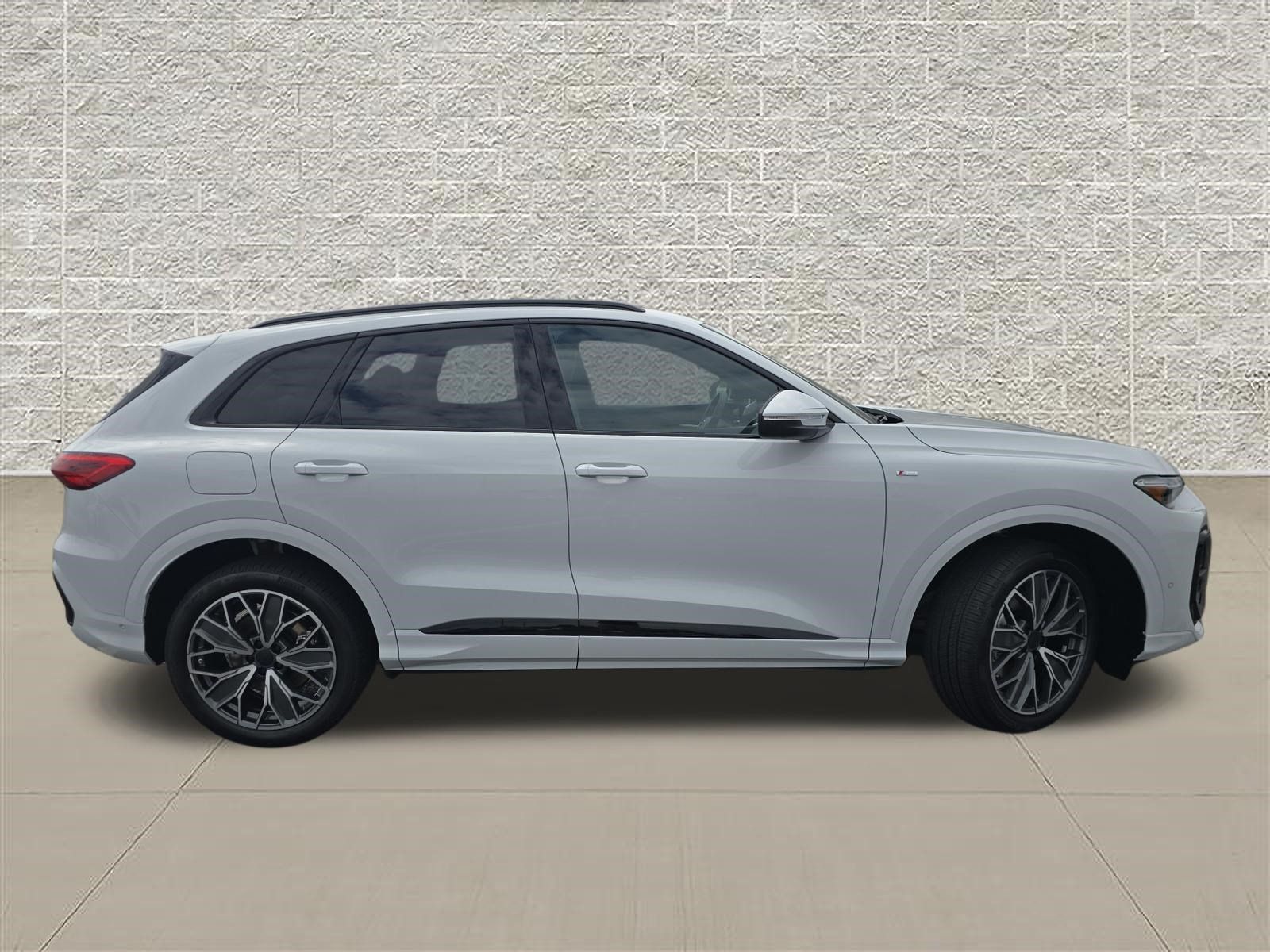 New 2026 Audi Q5 Premium Plus AWD/4WD image 8