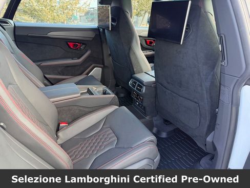 Used 2024 Lamborghini Urus Performante AWD/4WD image 52