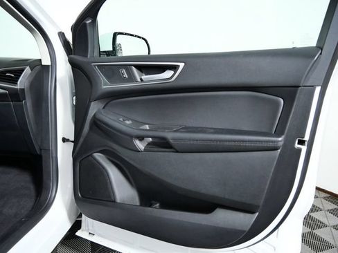 Certified 2024 Ford Edge SEL w/ Convenience Package AWD/4WD image 10