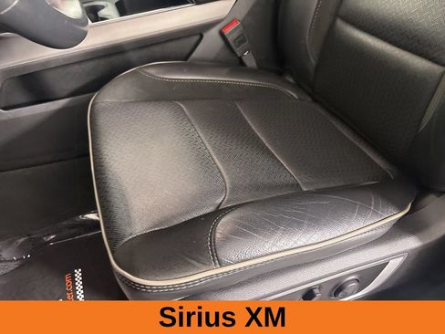 Used 2024 RAM 1500 Laramie AWD/4WD image 15