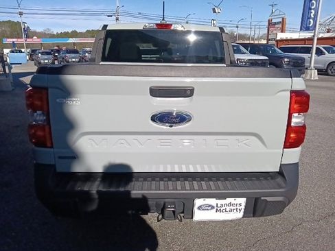 Used 2023 Ford Maverick XLT w/ XLT Luxury Package image 4