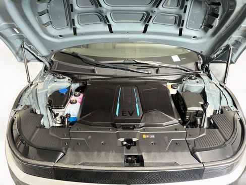 Used 2024 Hyundai Ioniq 5 SEL RWD image 35