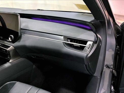 Used 2023 Lexus RX 500h F Sport image 18