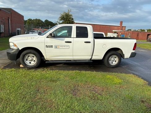 Used 2017 RAM 1500 Tradesman RWD image 2