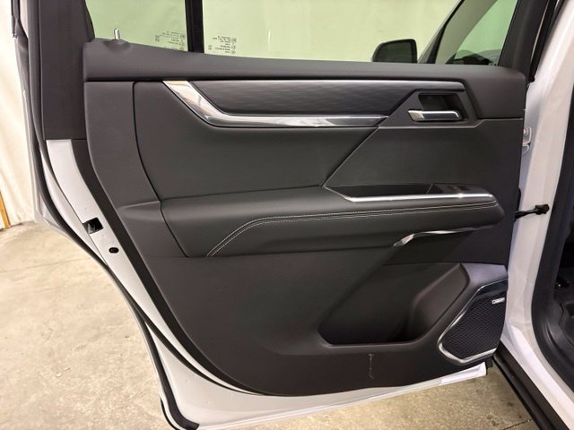Used 2024 GMC Acadia Elevation w/ LPO, Floor Liner Package FWD image 27