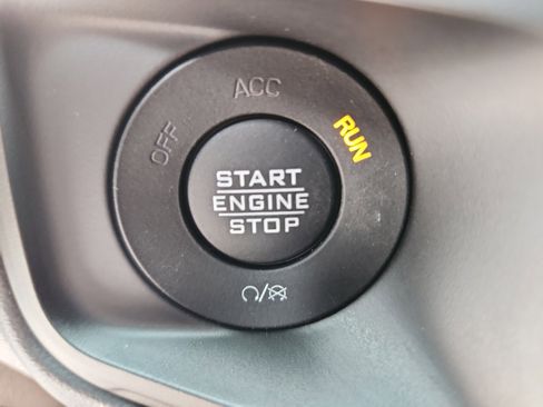 New 2025 Jeep Wrangler Unlimited Rubicon 392 image 31