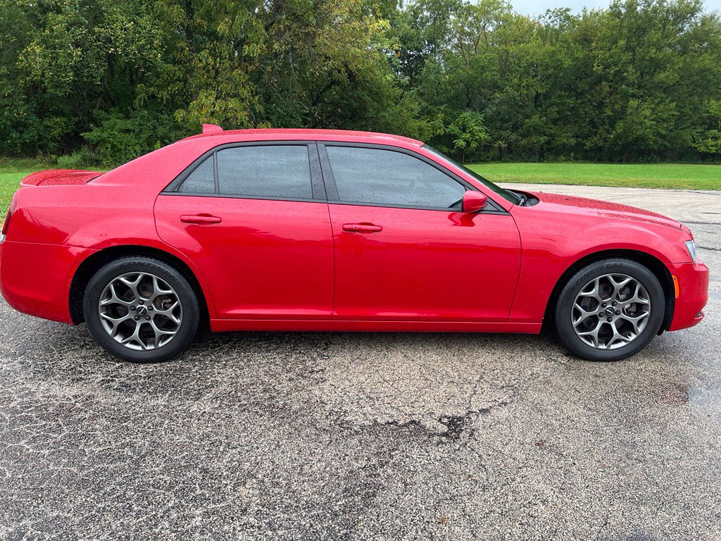 Used 2016 Chrysler 300 S AWD/4WD image 4