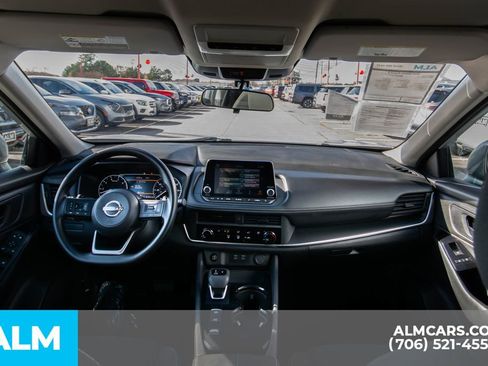 Used 2024 Nissan Rogue S image 13