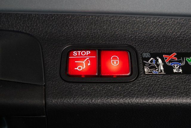 Certified 2026 Mercedes-Benz GLS 450 4MATIC image 38
