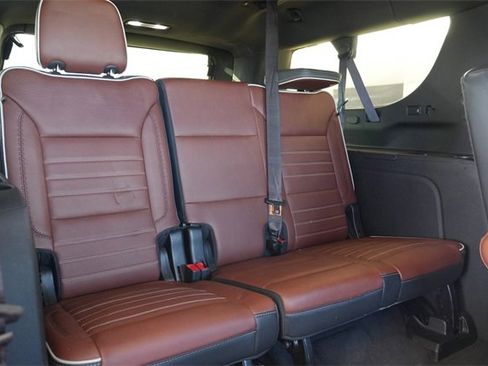 Used 2023 GMC Yukon XL Denali Ultimate image 23