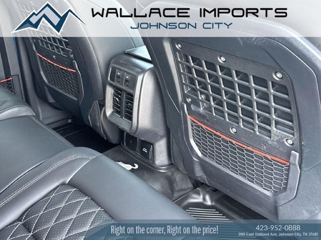 Used 2025 Ford Bronco Raptor AWD/4WD image 41