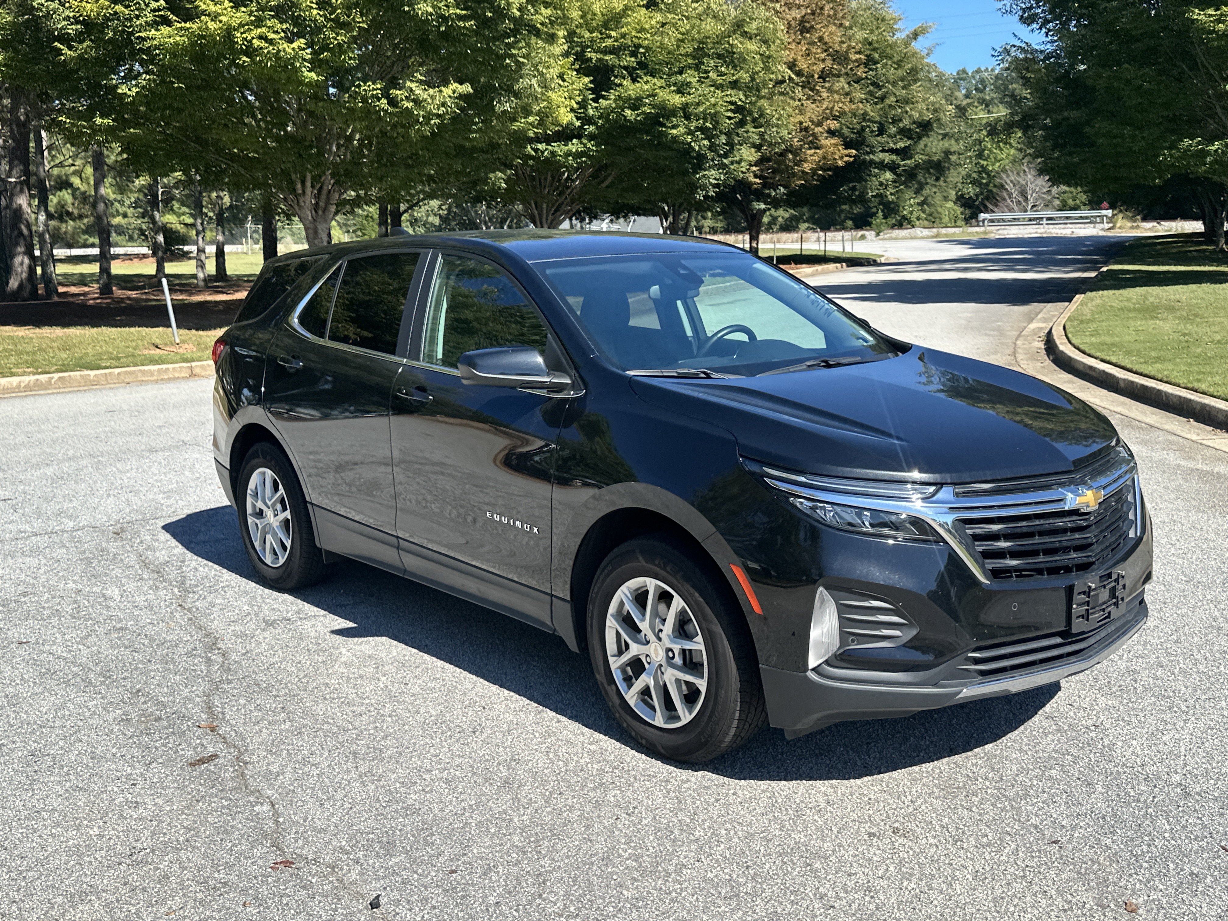 Used 2024 Chevrolet Equinox LT AWD/4WD image 3