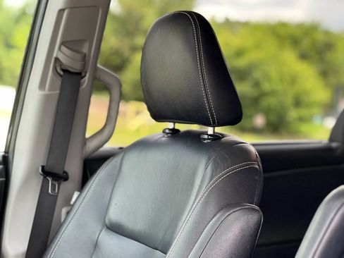 Used 2015 Toyota Sienna SE Premium FWD image 32
