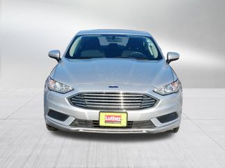 Used 2018 Ford Fusion SE video 2