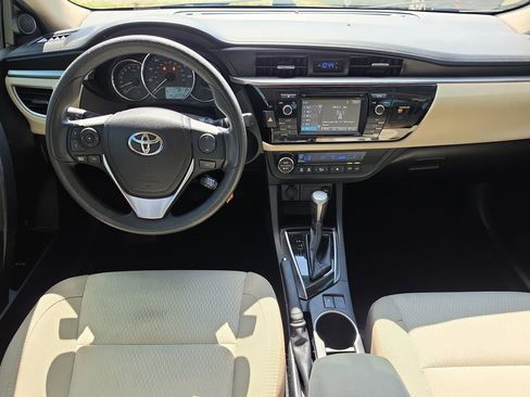 Used 2016 Toyota Corolla LE FWD image 6