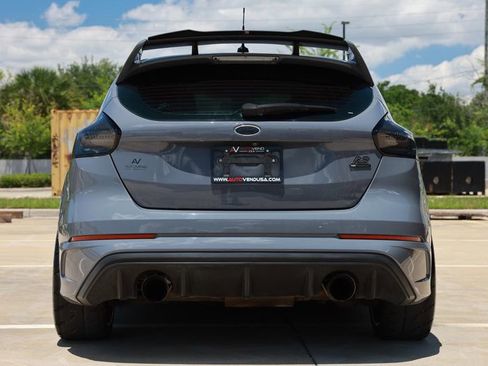 Used 2016 Ford Focus RS AWD/4WD image 10