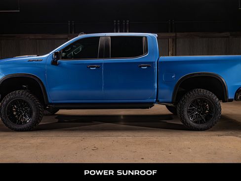 Used 2025 Chevrolet Silverado 1500 ZR2 w/ Technology Package AWD/4WD image 5