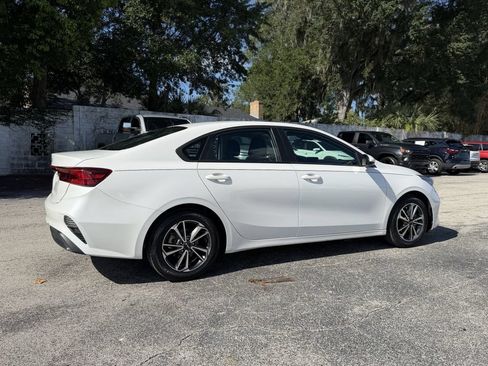 Certified 2023 Kia Forte LXS FWD image 5