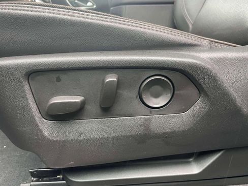 Used 2023 Chevrolet Tahoe High Country image 18