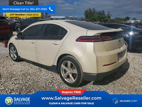 Used 2014 Chevrolet Volt Premium w/ Premium Trim Package image 3