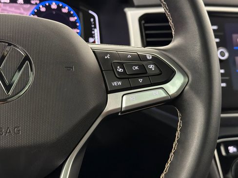 Used 2021 Volkswagen Atlas Cross Sport SEL image 22