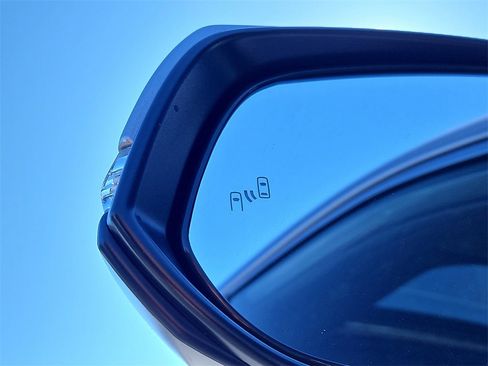 New 2025 Toyota RAV4 SE image 6