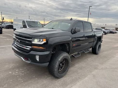 Used 2017 Chevrolet Silverado 1500 LT image 12
